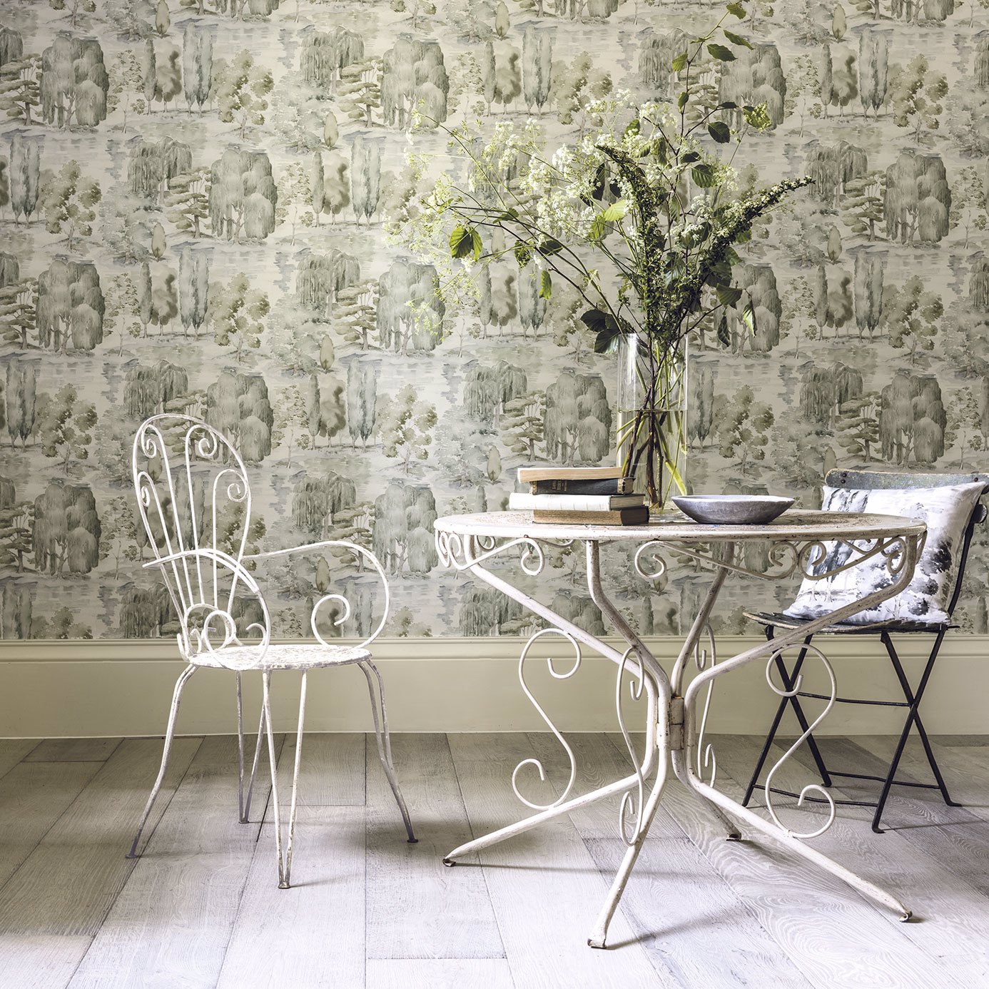 Waterperry Ivory/Stone Wallpaper by SAN