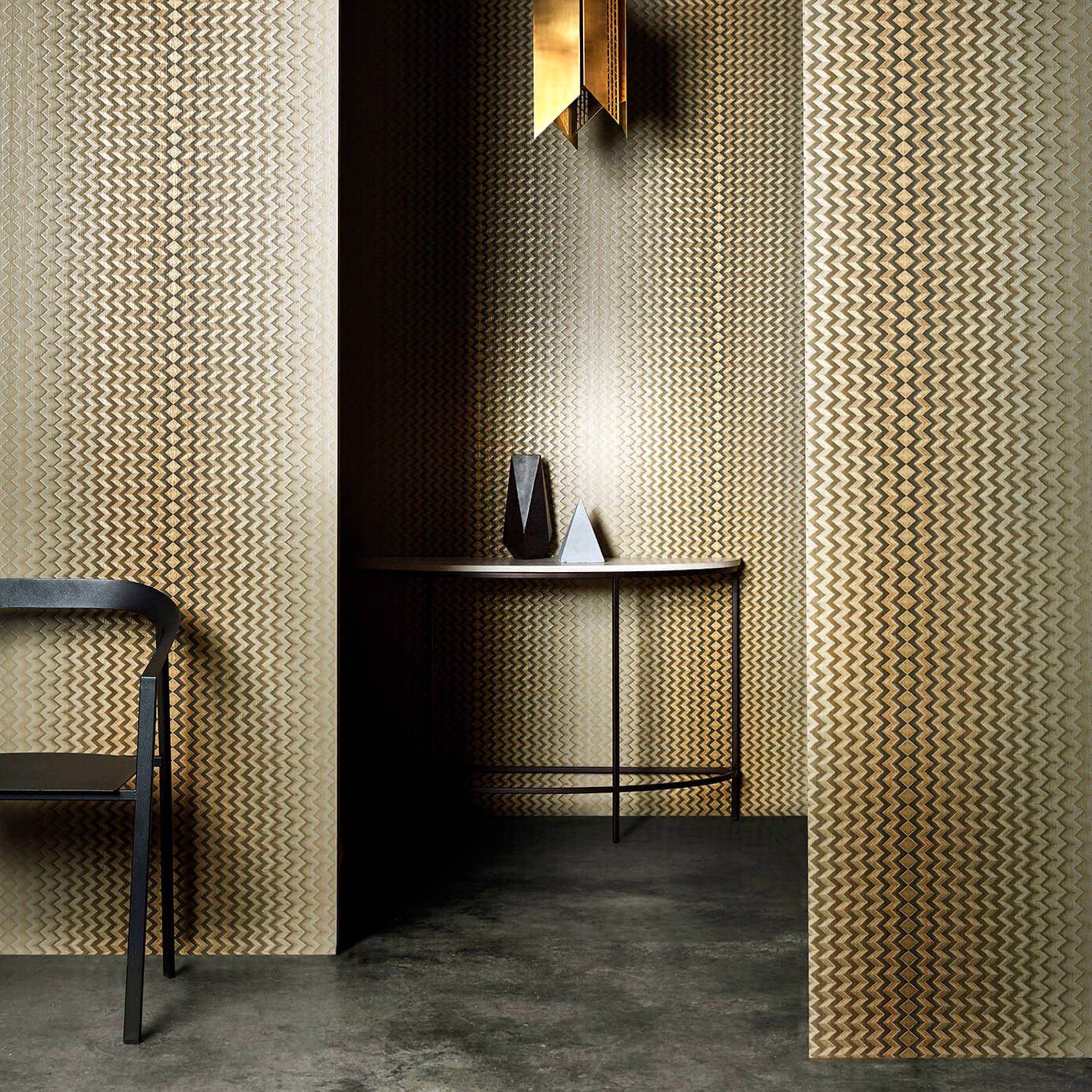 Anthology Modulate Copper/Rose Gold Wallpaper by HAR