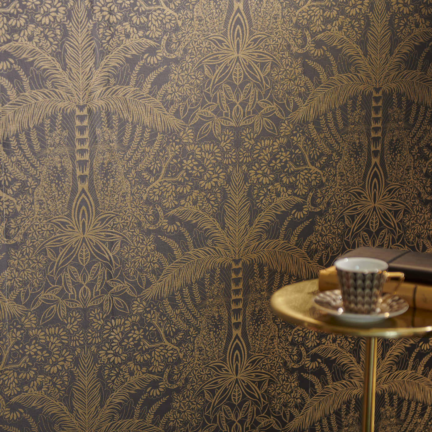 Leopardo Antique/Noir Wallpaper by CNC