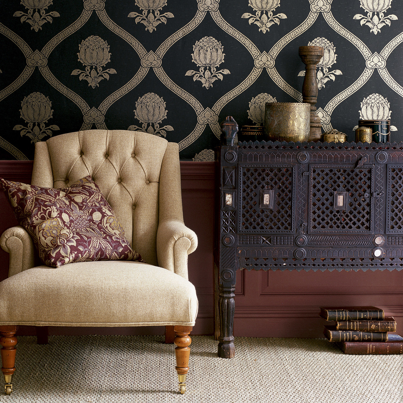 Granada Cream/Silver Wallpaper by MOR