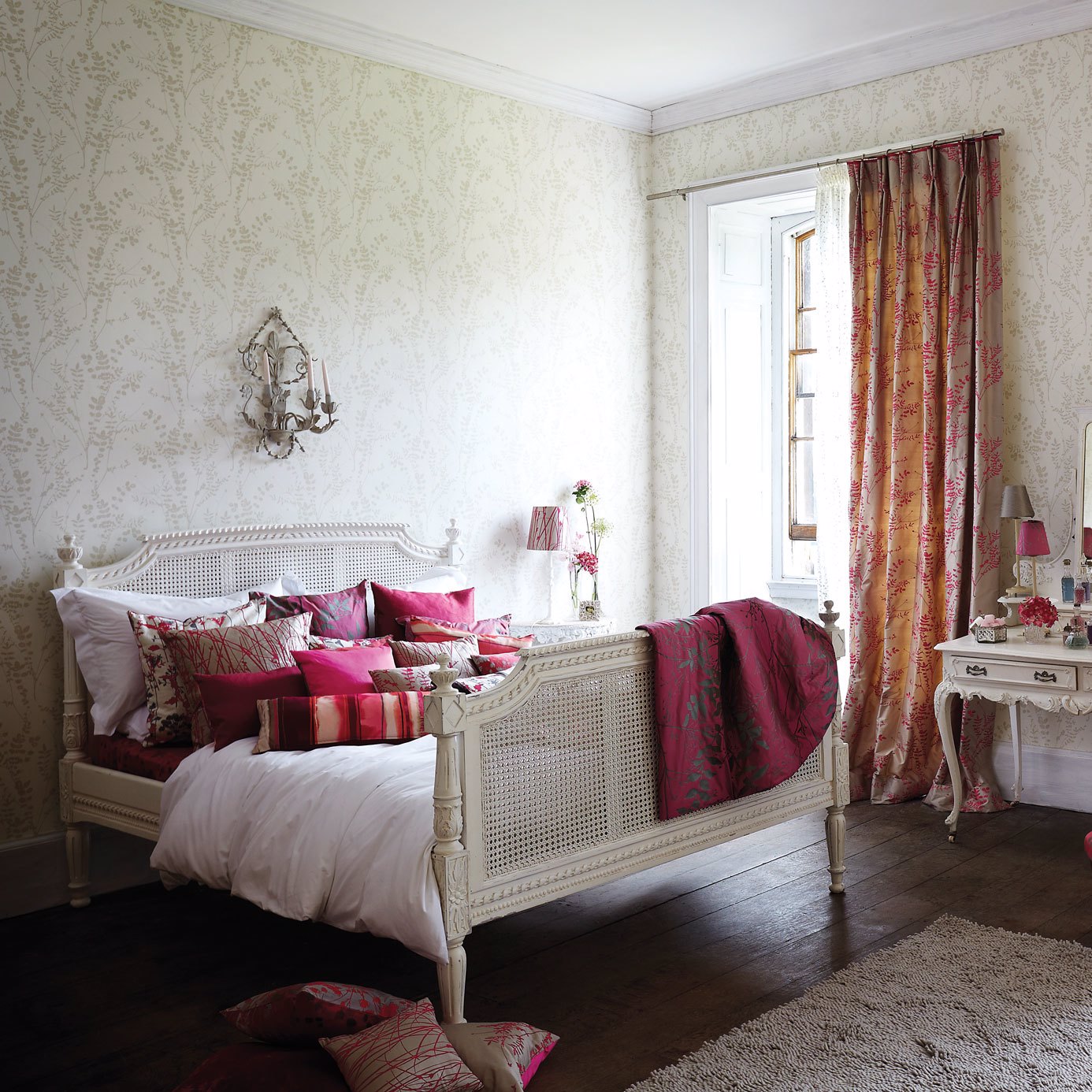 Salvia Duck Egg/Pewter Wallpaper by HAR