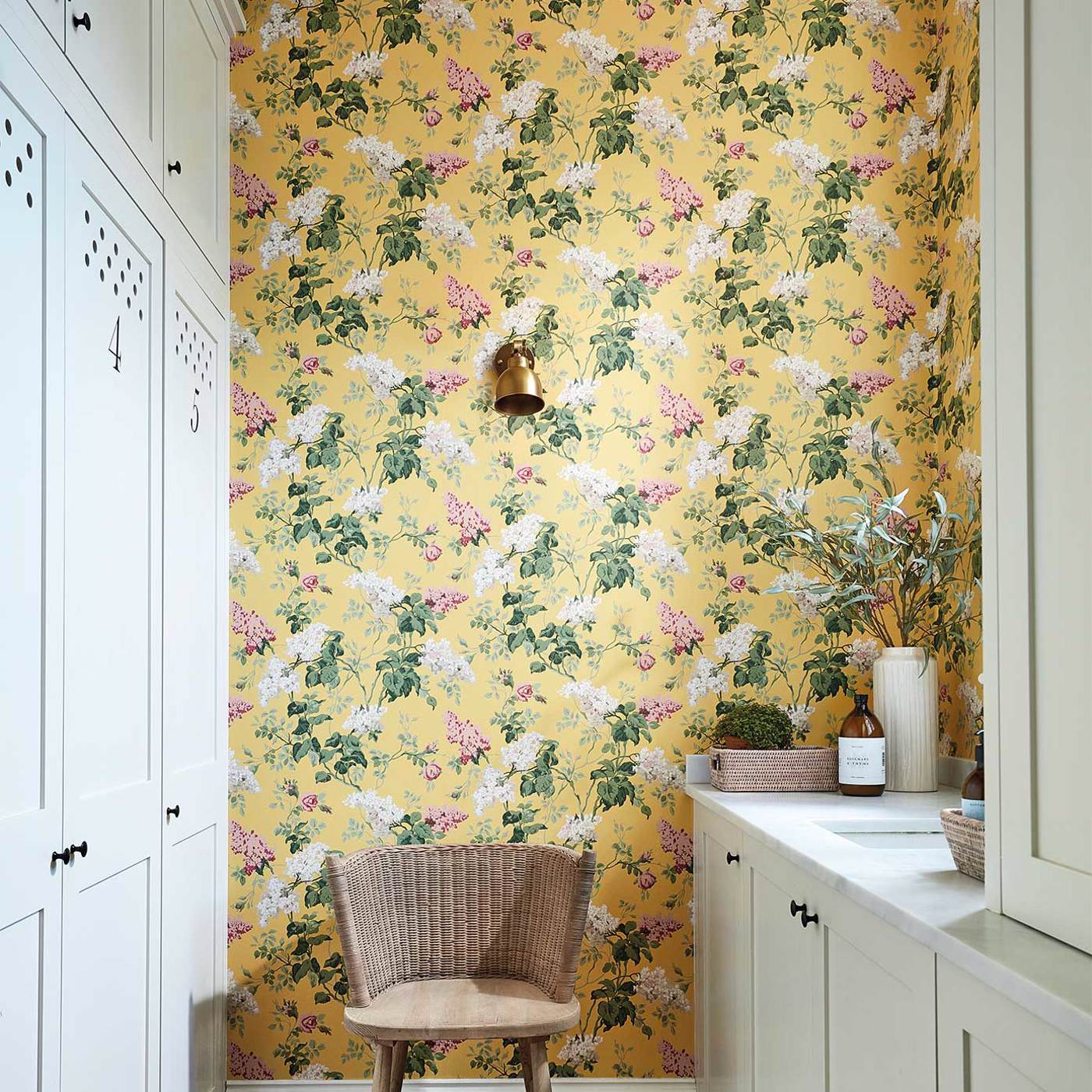 Sommerville Carmen/Daffodil Wallpaper by SAN