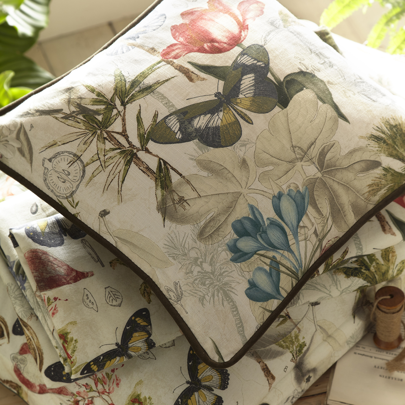 Botany 43X43 Cushion Tropical Cushions by CNC