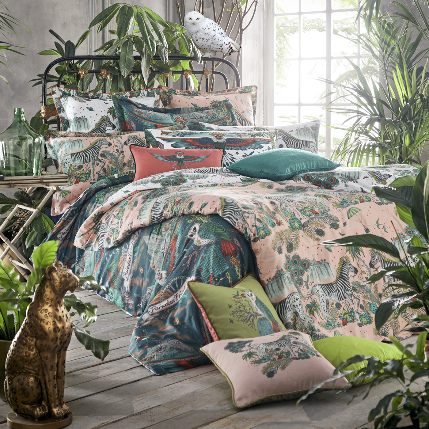 Lost World Duvet Pink Bedding by CNC