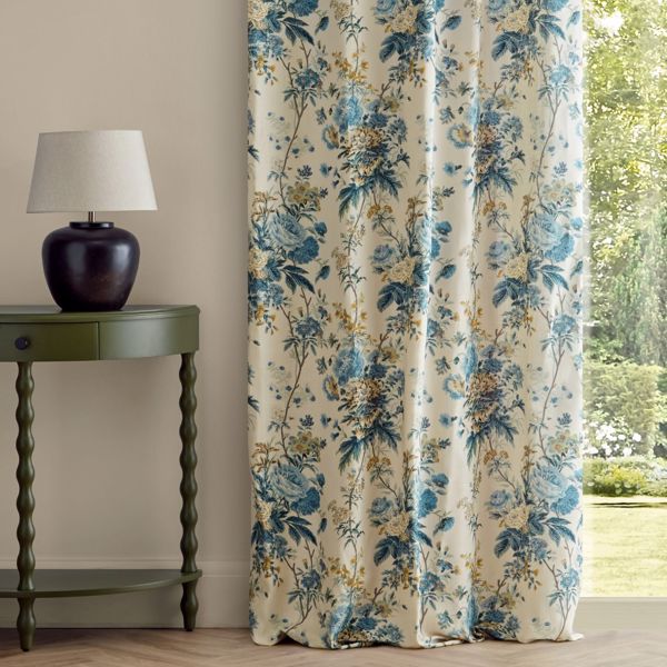 Lakeland Paradis Poppinjay/Lion Fabric by Sanderson