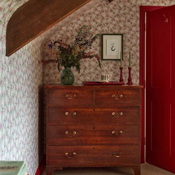 Paint Amanpuri Red Paint by Sanderson