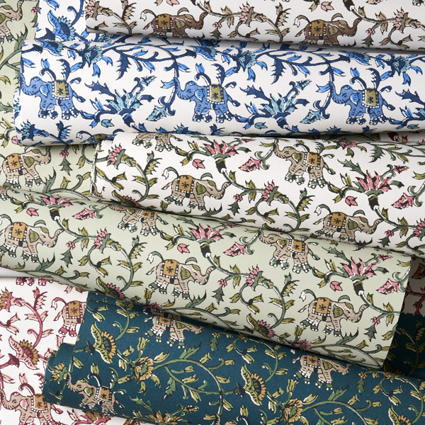 Hathi Sage/Blush Wallpaper by Clarke & Clarke