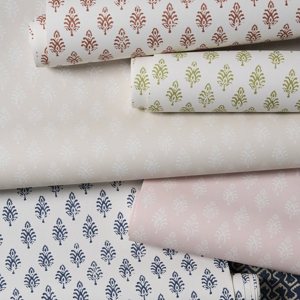 Nandana Blush Wallpaper by Clarke & Clarke