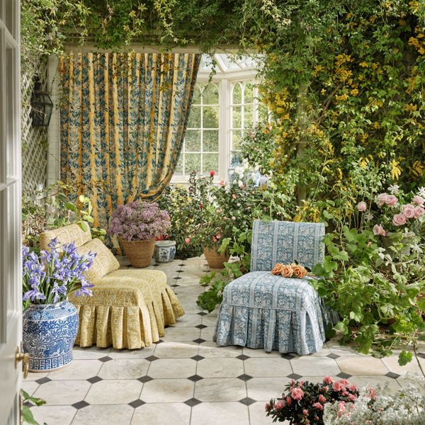 Filigree Bellagio Stripe Azure Fabric by Zoffany