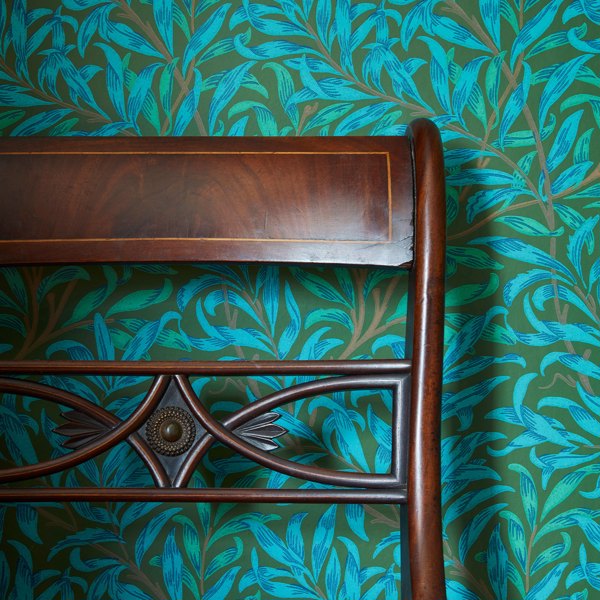 Willow Boughs Bitter Chocolate Wallpaper by Morris & Co