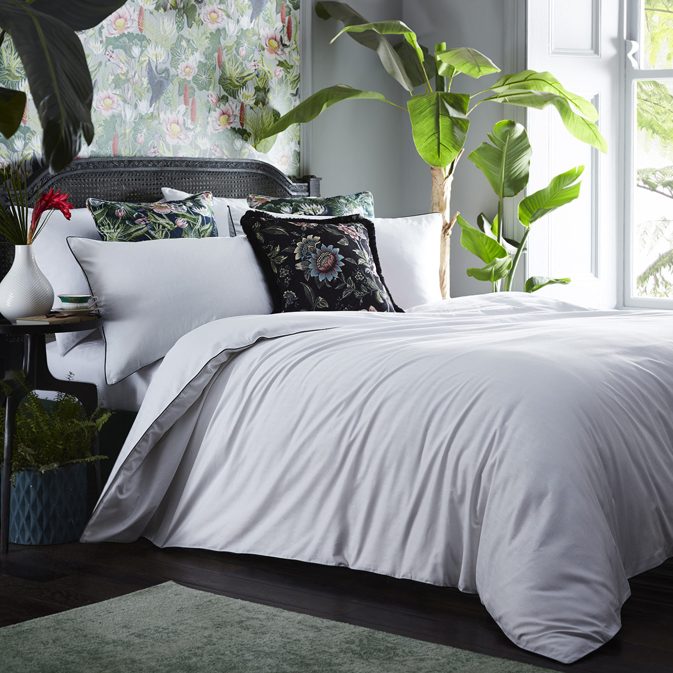 Folia White Bedding by WED